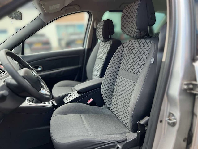 Renault scénic 1.6 dci parisiènne 2011 | 76-rlg-4 - afbeelding 2 van  31