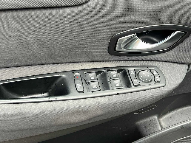 Renault scénic 1.6 dci parisiènne 2011 | 76-rlg-4 - afbeelding 4 van  31