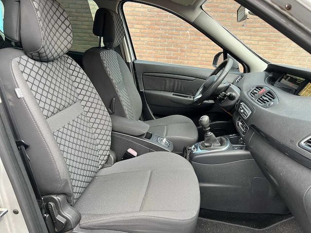 Renault scénic 1.6 dci parisiènne 2011 | 76-rlg-4 - afbeelding 8 van  31