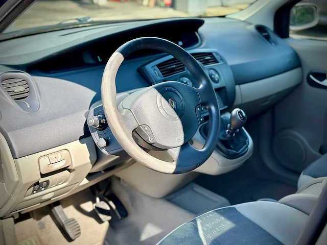 Renault scénic 2.0 16v authentique comfort, 40-st-dj - afbeelding 13 van  15