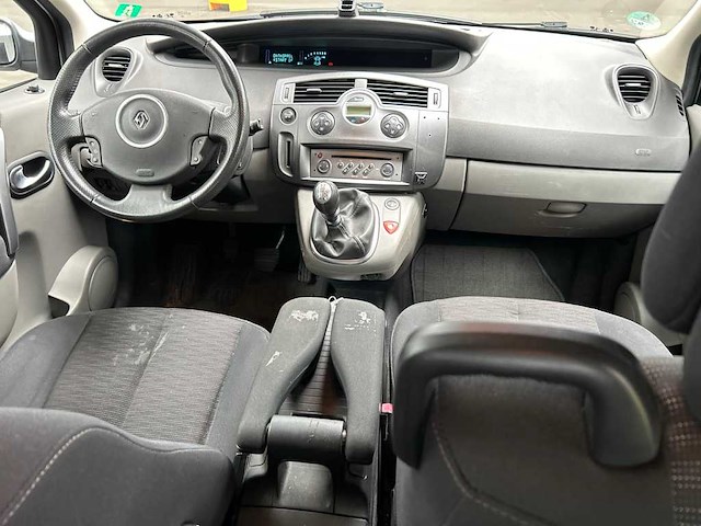 Renault scénic 2.0-16v dynamique 2007 | 21-xj-tj - afbeelding 15 van  19