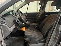 Renault scénic 2.0-16v tech line 135pk 2005 (origineel-nl), 06-rz-vr - afbeelding 15 van  31
