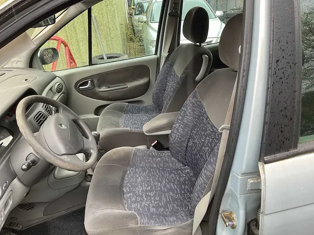Renault scénic personenauto - afbeelding 15 van  15