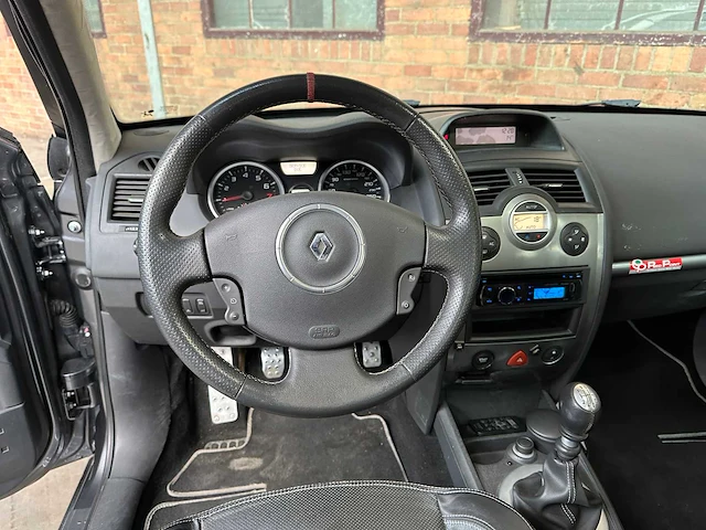 Renault sport megane rs type 2 phase ii 3-drs 2.0 turbo 224pk 2008 youngtimer - afbeelding 11 van  40