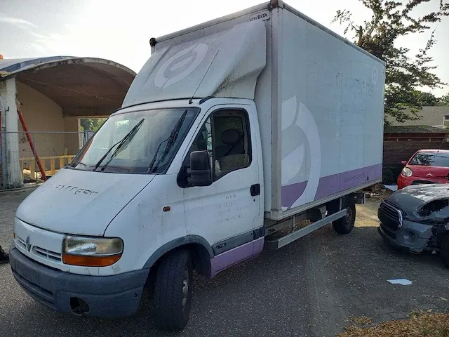 Renault t35 2.8dti l3h2 09-vh-gr - afbeelding 1 van  9