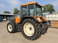 Renault temis 550x vierwielaangedreven landbouwtractor - afbeelding 22 van  27