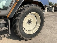 Renault temis 550x vierwielaangedreven landbouwtractor - afbeelding 23 van  27