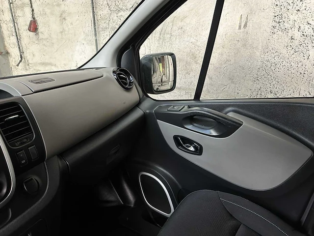 Renault traffic 9 persoons 125pk 2016 bedrijfswagen - afbeelding 14 van  34