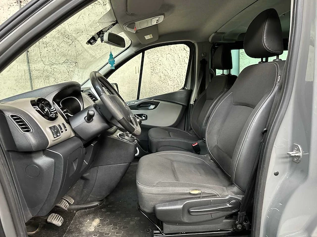 Renault traffic 9 persoons 125pk 2016 bedrijfswagen - afbeelding 16 van  34