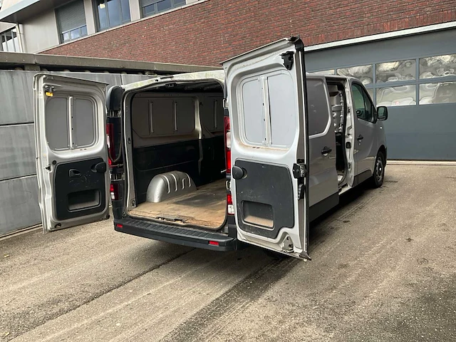 Renault trafic 1.6 dci 115 l2h1-3p-gesloten - bedrijfswagen - afbeelding 13 van  14
