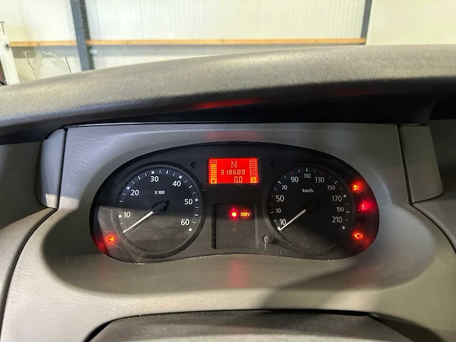 Renault trafic 2.5 dci t29 l2h1 dubbel cabine 89-vfk-7 - afbeelding 4 van  18