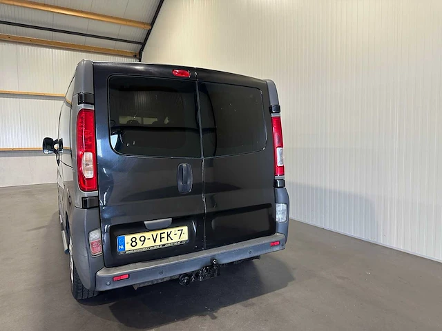 Renault trafic 2.5 dci t29 l2h1 dubbel cabine 89-vfk-7 - afbeelding 13 van  18