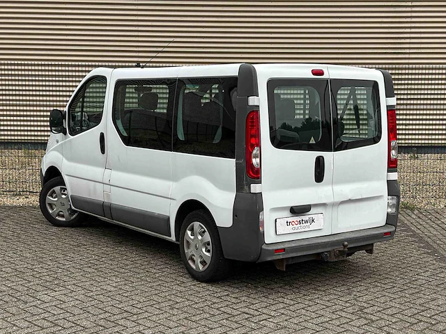 Renault trafic passenger 2.0 dci t27 expression eco 90pk 2012, 1-zbv-10 - afbeelding 2 van  32