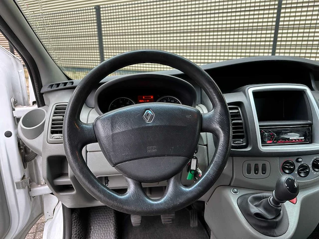 Renault trafic passenger 2.0 dci t27 expression eco 90pk 2012, 1-zbv-10 - afbeelding 4 van  32