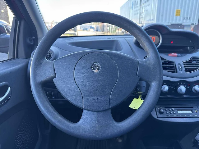 Renault twingo 1.2-16v authentique car 2010 | 69-lsg-1 - afbeelding 5 van  21
