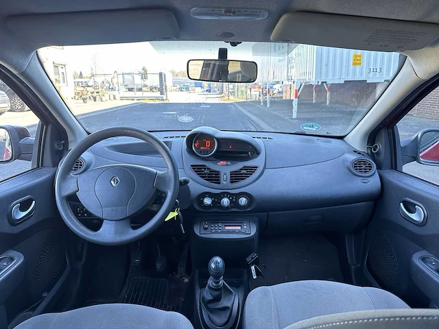 Renault twingo 1.2-16v authentique car 2010 | 69-lsg-1 - afbeelding 11 van  21