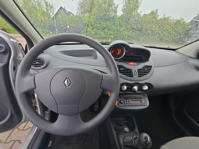 Renault twingo 1.2-16v authentique car 2010 | 82-ltg-1 - afbeelding 4 van  22