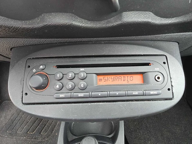 Renault twingo 1.2-16v authentique car 2010 | 82-ltg-1 - afbeelding 7 van  22