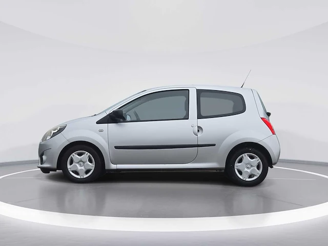 Renault twingo 1.2-16v authentique car 2010 | 82-ltg-1 - afbeelding 16 van  22