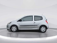 Renault twingo 1.2-16v authentique car 2010 | 82-ltg-1 - afbeelding 16 van  22