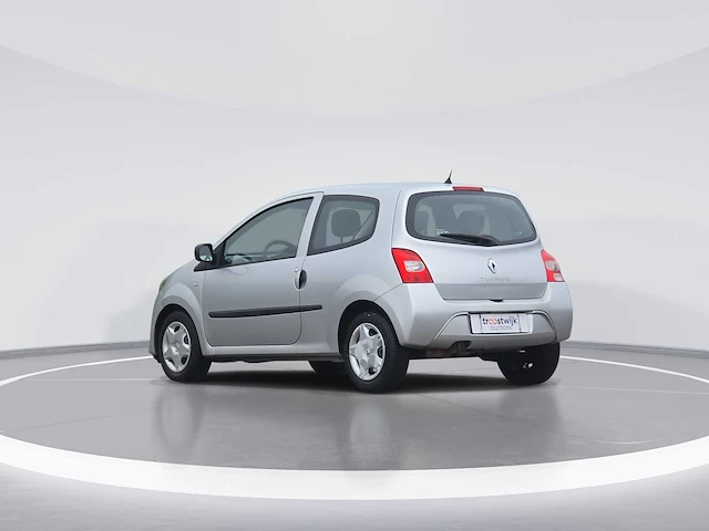 Renault twingo 1.2-16v authentique car 2010 | 82-ltg-1 - afbeelding 17 van  22
