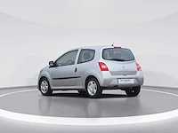 Renault twingo 1.2-16v authentique car 2010 | 82-ltg-1 - afbeelding 17 van  22