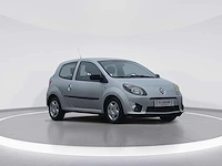 Renault twingo 1.2-16v authentique car 2010 | 82-ltg-1 - afbeelding 21 van  22