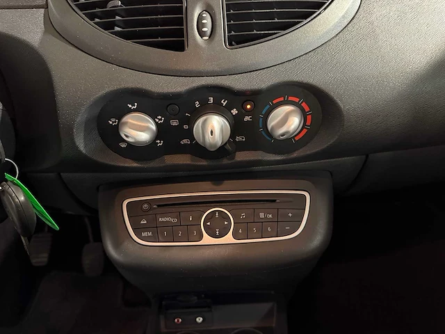Renault twingo 1.2-16v collection, 32-sbs-6 - afbeelding 2 van  14