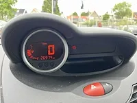 Renault twingo 1.2-16v collection | 53-rnf-3 - afbeelding 2 van  17