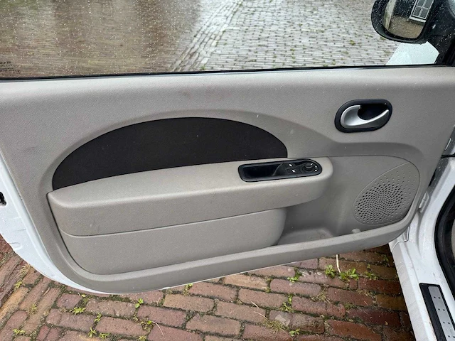 Renault twingo 1.2-16v dynamique 2x pano dak sportvelgen sj-052-s - afbeelding 11 van  24