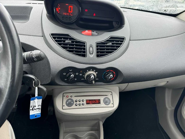 Renault twingo 1.2-16v dynamique 2x pano dak sportvelgen sj-052-s - afbeelding 16 van  24