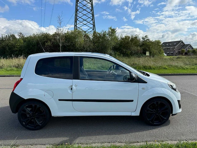 Renault twingo 1.2-16v dynamique 2x pano dak sportvelgen sj-052-s - afbeelding 20 van  24