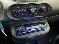 Renault twingo 1.2-16v dynamique 50-njv-5 - afbeelding 9 van  18