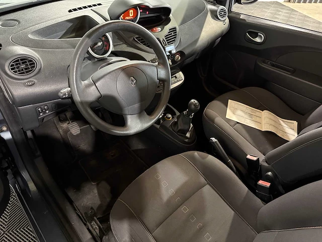 Renault twingo 1.2-16v dynamique, 61-jrr-7 - afbeelding 12 van  13