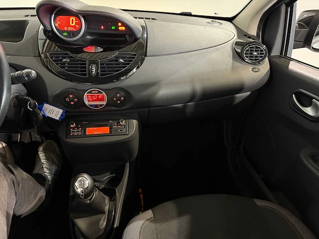 Renault twingo 1.2 16v dynamique, 64-xjs-4 - afbeelding 3 van  13