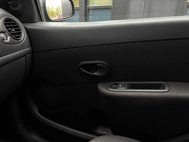 Renault twingo 1.2 16v initiale, 66-zk-fr - afbeelding 3 van  13