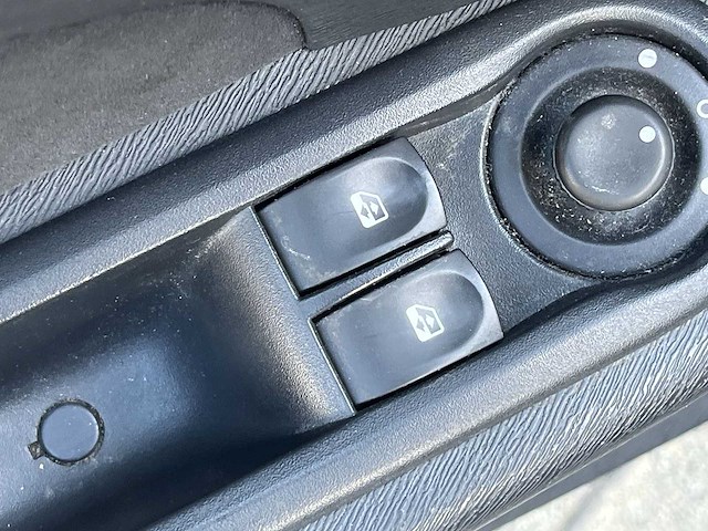 Renault twingo 1.2-16v miss sixty car 2011 | 90-slb-5 - afbeelding 11 van  21