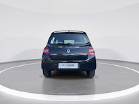 Renault twingo 1.2-16v miss sixty car 2011 | 90-slb-5 - afbeelding 7 van  21