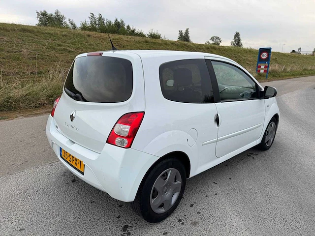 Renault twingo 1.2 16v night & day, 76000 km 1e eigenaar 35-spx-1 - afbeelding 21 van  24