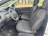 Renault twingo 1.2 16v parisienne 2014 | 9-xkd-10 i - afbeelding 8 van  13