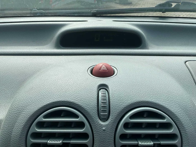 Renault twingo 79-lj-sf - afbeelding 2 van  27