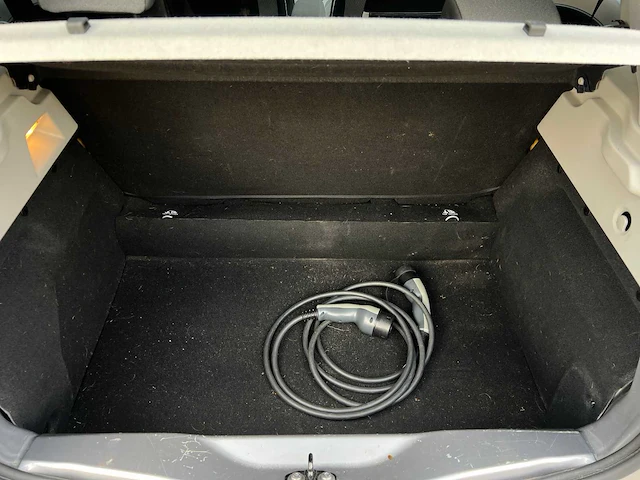 Renault zoe q210 zen quickcharge 22 kwh 88pk 2013, rg-303-s - afbeelding 35 van  52