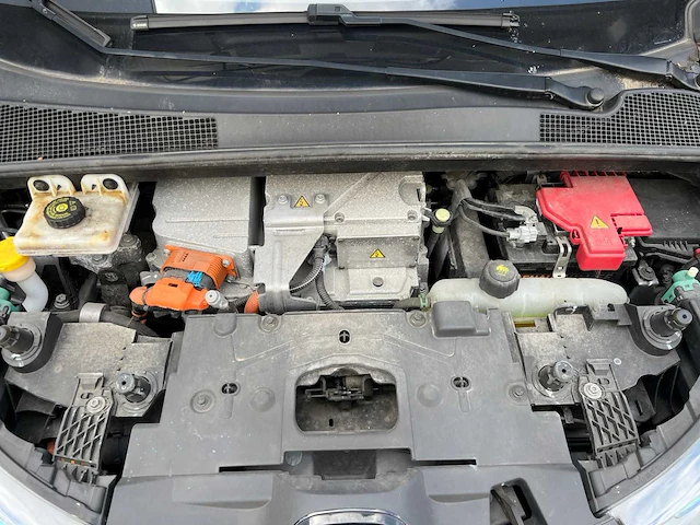 Renault zoe q210 zen quickcharge 22 kwh 88pk 2013, rg-303-s - afbeelding 47 van  52