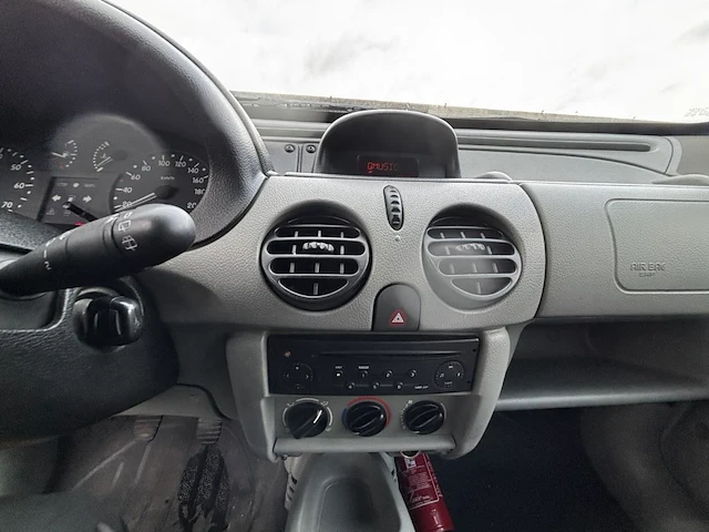 Renault,2002 - afbeelding 2 van  22