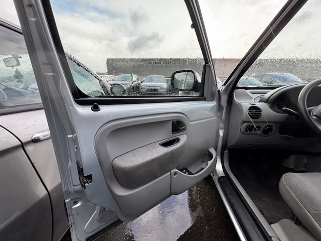 Renault,2002 - afbeelding 19 van  22