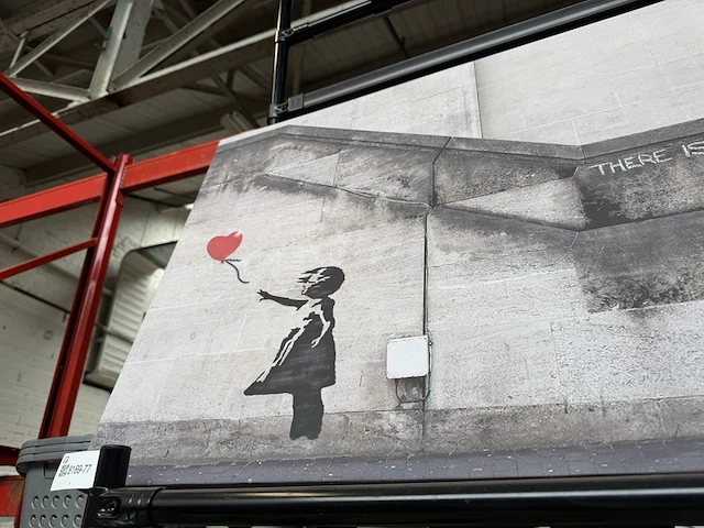 Replica banksy op canvas - afbeelding 3 van  4