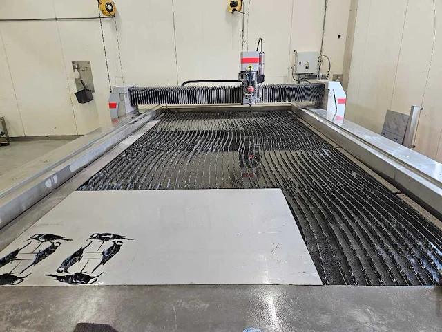 Resato - 2021 - acm 2040 - 1 - waterstraalsnijmachine - afbeelding 25 van  25