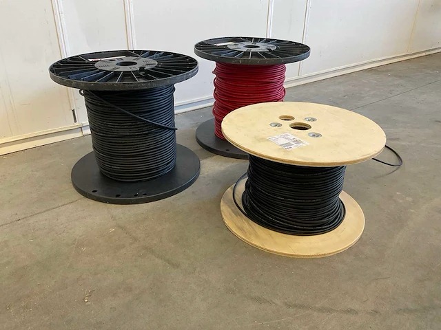 Restant kabel op haspel (3x) - afbeelding 8 van  9