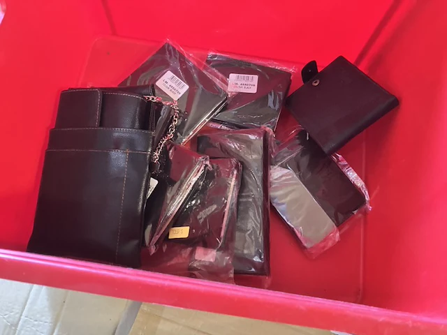 Restant portemonnees minimaal 8 stuks - afbeelding 1 van  5