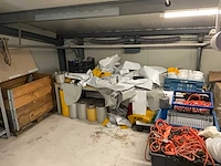 Restanten bysoneel ten behoeve van zeilmakerij o.a. zeil, touw klittenband - afbeelding 1 van  10